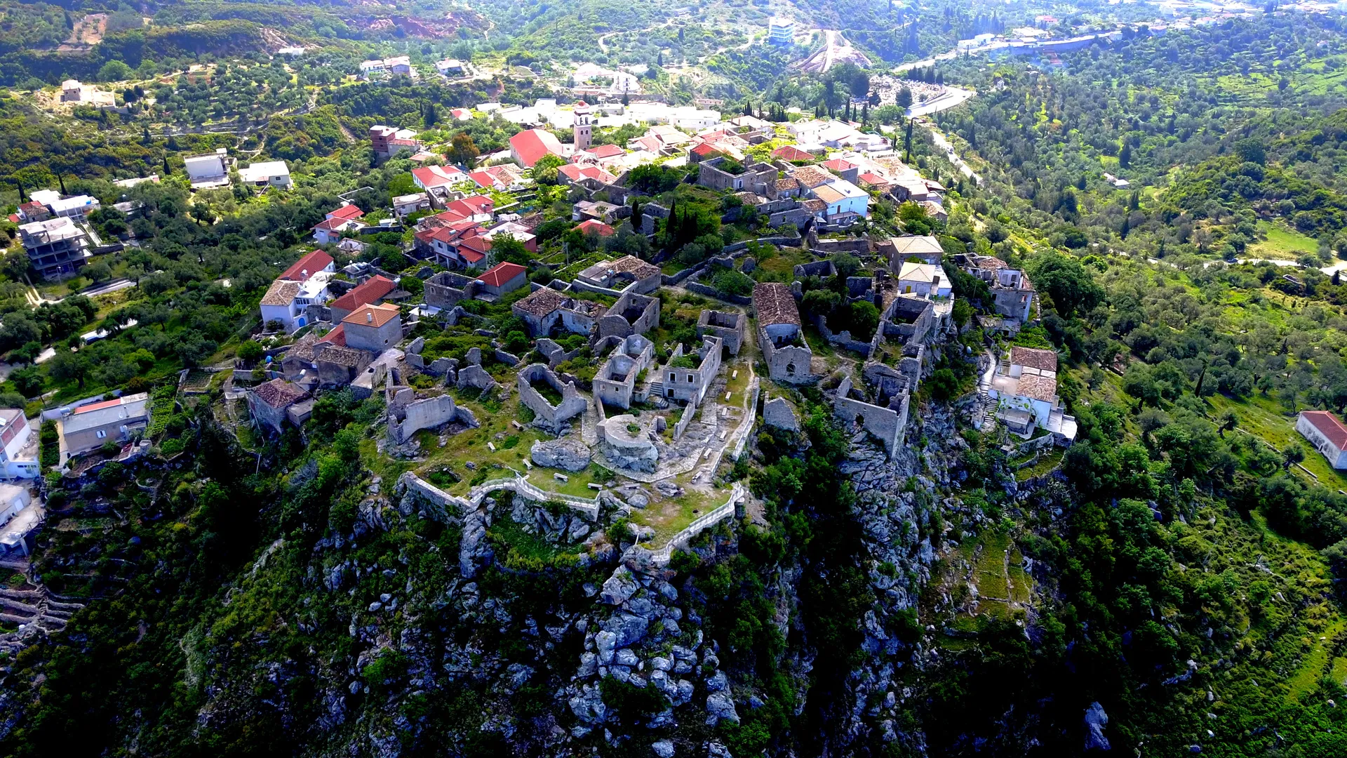 Himara Castle - Coastal fortress